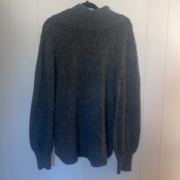 Tahari Cowl Neck Sweater Size XL - Picture 7 of 7